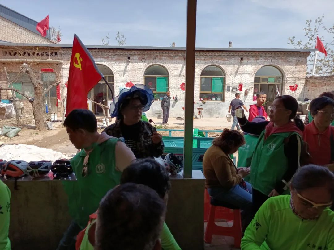 【党建活动】让我们一起“重上棋子山”